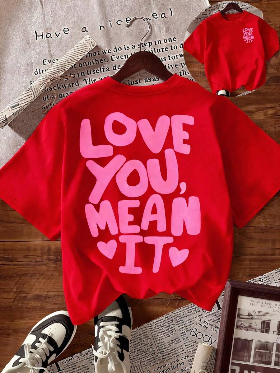 T-shirt da donna casual con stampa di lettere, scollo rotondo e maniche corte, top estivo, facile da abbinare. - Rosso - Visualizzare 1
