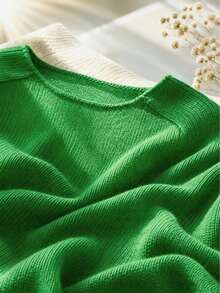Plus Size Women's Soft Round Neck Sweater, Vintage Fresh, Solid Color Casual Minimalist Versatile, Lightweight Knit Fabric Plus Size Women's Sweater For Summer And Autumn - Green - View 4