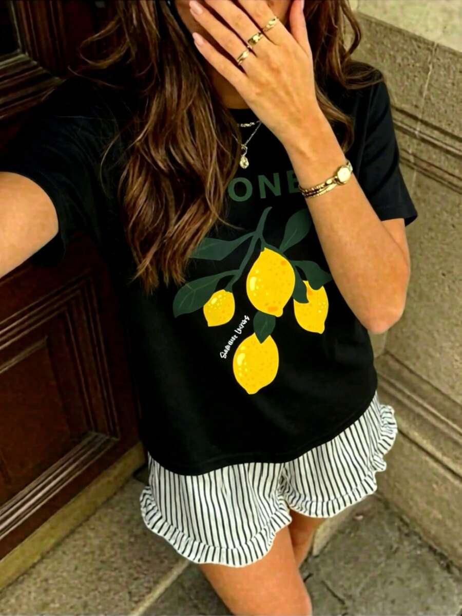 2pcs Women's Printed Short Sleeve Top + Elastic Waist Shorts Pajama Set