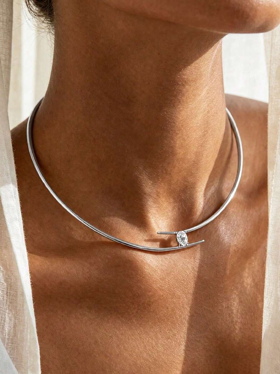 outingfit 1pc Vintage Metal Necklace For Women, INS Style High-End Rhinestone Water Drop Open Neck Ring, Minimalist Fashion Accessory Choker - Silver - View 1