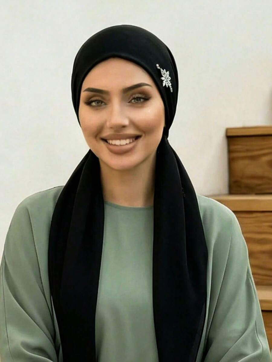 قطعة واحدة حجاب سهل الارتداء بدون تشابك، قماش أسود مطفي، زينة زهرة مرصعة بالراينستون على الجانب، سهل الارتداء، حجاب نسائي مسلم، مناسب للارتداء اليومي والصلاة - متعدد الألوان - مشاهدة 1