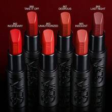 Nars Explicit 顯色唇膏 #865 INSOLENT (杏棕色) 3.8g/0.13oz | 持久舒適 | 純色顯色 | 抗暈染 | 立體緞面光澤 | 輕盈中至高遮蓋力 | 貼合雙唇輕盈感 - 865 INSOLENT - 查看 8