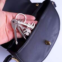 Mini Calibrador Vernier de Bolsillo y Juego de Herramientas de Reparación con Destornillador - Juego de Herramientas de Medición - Para Herramientas de Reparación del Hogar - Herramienta Ideal para el Proceso de Fabricación - Herramienta Mini Práctica Perfecta para Llevar en una Mochila - Juego de miniherramientas cuatro en uno - Juego de calibradores Vernier - Ver 5