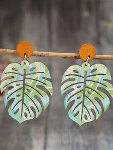1 Pair Vintage Contrast Color Wooden Leaf Earrings, Fresh Green Gradient Hollow Leaf Design, Summer Vacation Outfit Accessories - Green - View 7