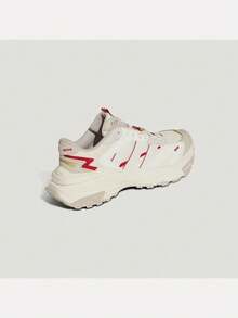 Adidas 中性款 XLG STORM EDGE CNY 低筒跑步鞋 KI1855 - 白色 - 查看 3