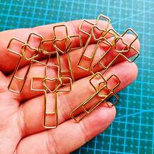 15/25pcs Heart Cross Shaped Paper Clips, Hollow Heart Cross Line Solid Color Metal Design, Cross Hollow Paper Clip Shape, Room Decor, Office Desk Accessories - Gold - View 5