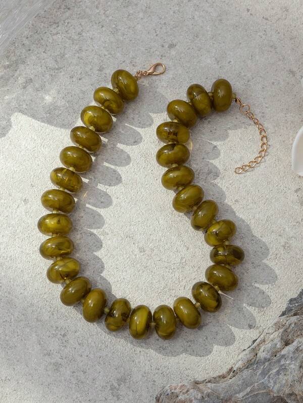 1 pièce Collier de perles exagéré de couleur bonbon minimaliste pour femmes, polyvalent pour le port quotidien (couleur tie-dye aléatoire, queue goutte aléatoire)