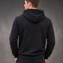 CONJUNTO, SUDADERA CON CAPUCHA Y PANTALON PARA HOMBRE, CASUAL FIT, CON CIERRE Y BOLSAS A LOS COSTADOS - Negro - Ver 3