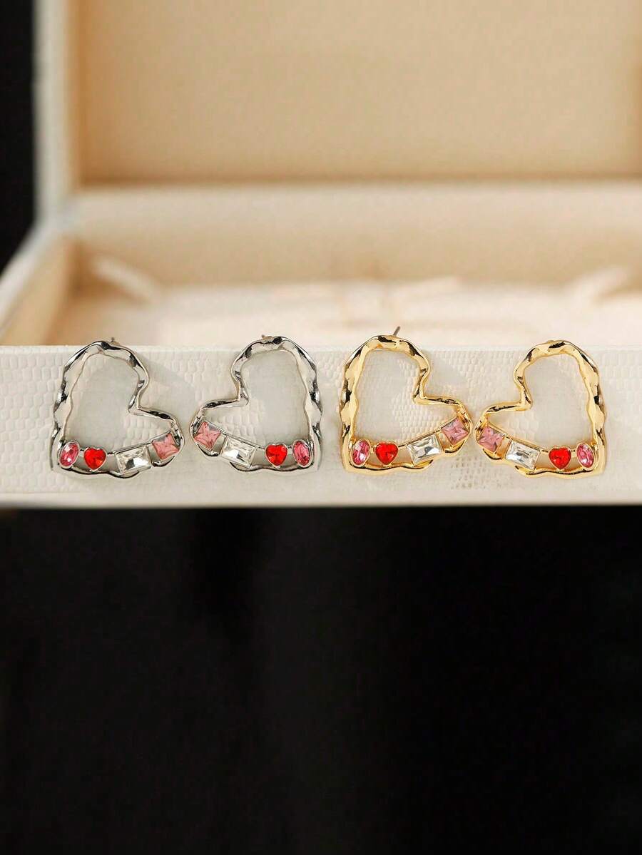 1 Pair Textured Hollow Heart Stud Earrings, Colorblock Sweet Girl Style, Versatile Delicate Daily Earrings - Love Earrings - View 1