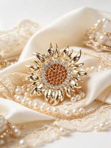 1pc Sparkly Sunflower Lapel Pin Brooch, Vintage Floral Statement Jewelry For Women Girls, Gold Brooch For Outfit Decor Party Holiday Gifting - Sunflower Type a - View 3
