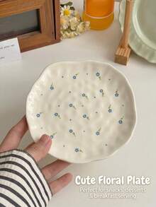 1pc Asymmetrical Hand-Pinched Ruffled Ceramic Dessert Plate, Multiple Floral Swallow Heart Designs, Dessert Plate For Home Afternoon Tea Coffee Cup Tray, High Aesthetic Gift Tableware - Multicolor - View 7