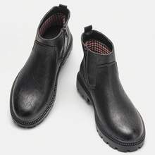 Sepatu Bot Chelsea Pria Sol Tebal Nyaman Ringan Cocok untuk Perjalanan Santai Gaya Retro Sepatu Bot Setinggi Mata Kaki - Hitam - View 6