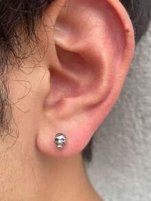 1 Buah Anting Tengkorak Hitam Gaya Punk Gothic untuk Pria, Model Mini Datar Belakang, Tindik Tulang Rawan Helix Tengah, Anti Tragus, Conch, Cuping Tindik Lobe, Anting Tusuk, Hadiah Halloween 16G - Sepasang anting tengkorak bulat - View 6