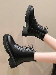 1 Pair Autumn/Winter Fashion Minimalist Casual Motorcycle Style Outdoor Teen Classic Flat Ankle Boots - Black - View 2