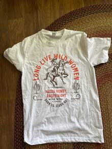 Long Live Wild Women | Womens Rights Vintage  Shirt, Western Grunge Cowgirl, Resist  Graphic Crewneck, Freedom TShirts - 白色 - 查看 2