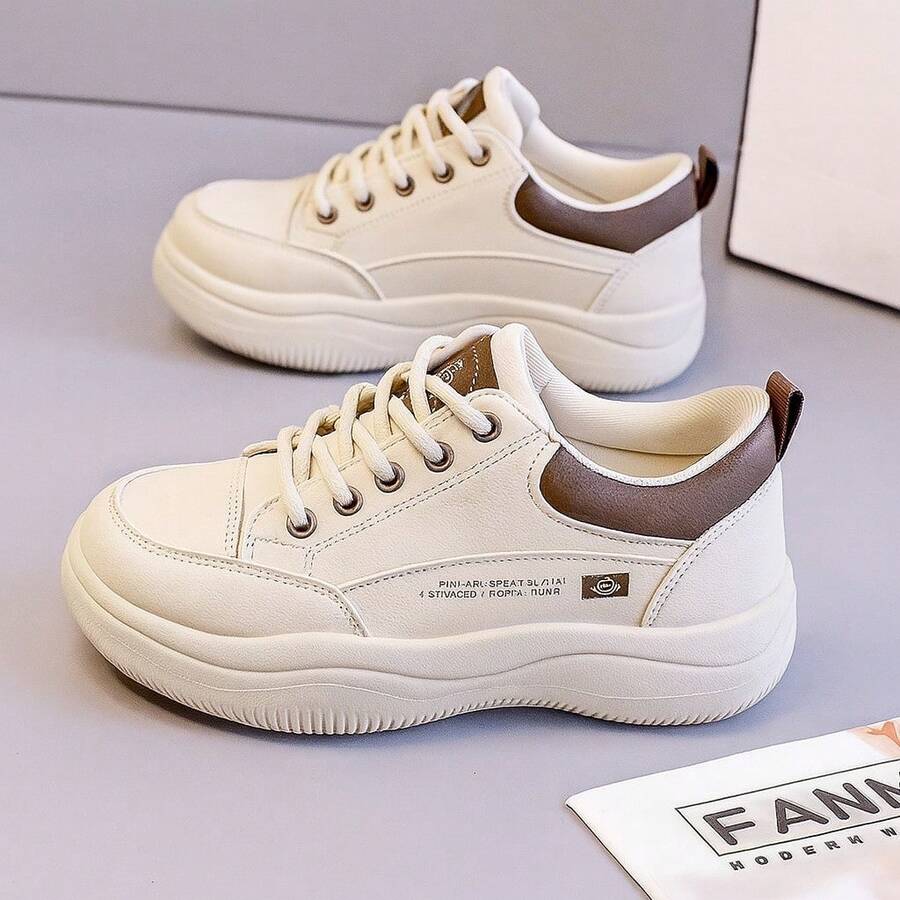 Women Soccer Shoes - Q820 White - View 1