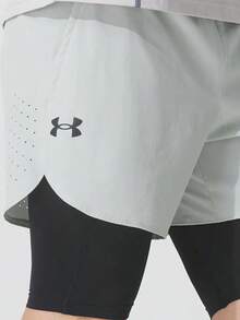 Under Armour 二合一競速跑步系列輕量化防磨內襯開衩透氣抽繩腰男士短褲 - 淺灰色 - 查看 10