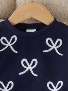 2pcs Baby Girl Casual College Style Long Sleeve Striped Patchwork Ribbed Sweatshirt & Denim Pants Set, Thin Spring/Autumn - Royal Blue - View 3