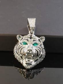 Hip Hop 3D Roaring Tiger Pendant Necklace, Emerald Eyes, Shiny Full Diamond Thick Cuban Chain, Men's Personalized Streetwear Accessory - Green-eyed Tiger Pendant Necklace - View 8