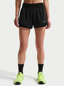 Nike Dri-FIT One 女款快乾中腰內層緊身 2 合 1 運動短褲 DX6013-013 - 黑色 - 查看 1