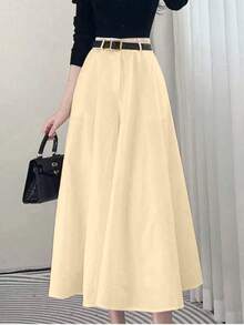 High-Waisted Solid-Colored Skirt With Pockets On Both Sides And A Wide Hem. - Champagne - View 1