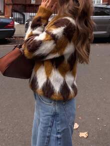 Pullover Wanita Lengan Panjang Bahan Plush Motif Berlian - Coklat - View 8