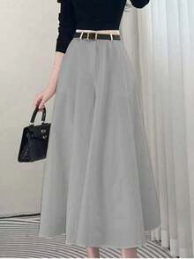 High-Waisted Solid-Colored Skirt With Pockets On Both Sides And A Wide Hem. - Light Grey - View 1