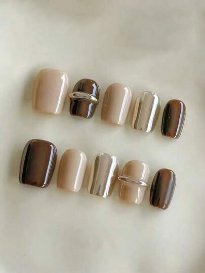 10-Piece Handmade Short Square Nail Stickers, Minimalist And Versatile For Daily Wear, Featuring Nude And Brown Color Combinations, Mirror Silver Metallic Accents, 3D Metal Rings, Amber Gradient Hues-Elegant And Effortlessly Stylish Short Nail Art. Nails Handmade Press On Nails