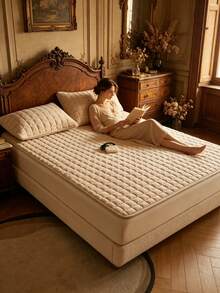 1pc Waterproof Quilted Mattress Protector Pad Without Pillowcase, Curved Quilted Design, Skin-Friendly Breathable Stain-Resistant Soft Bedding Pad, Single/Double/Queen/King/Extra Large Sizes, Suitable For Home Bedroom, Dormitory, Hotel - Khaki - View 2