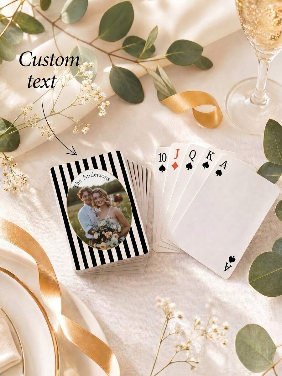 1套(54張卡)客製化照片撲克牌 | 結婚週年紀念禮物 | 家庭遊戲之夜紀念品 | 優雅條紋設計搭配情侶照片與文字,適合婚禮、週年紀念、彩排晚餐、新娘派對、節日禮物 - 彩色 - 查看 1