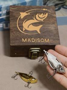 1件/5件客製化姓名釣魚誘餌套組，個性化復古風格紀念品，適合愛好展示，可選附禮盒/不附禮盒，送給爸爸、丈夫的生日、父親節、節日驚喜創意禮物，可客製照片與圖片的獨特誘餌收藏 - 風格A - 查看 6