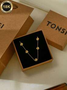TONSI 1pc Elegant Minimalist 5-Leaf Flower Pendant Necklace, 18K Gold-Plated Stainless Steel Fine Chain, Delicate Jewelry Gift Box, Ideal Gift For Yourself, Friends, Sisters, Mothers, Daughters, Coworkers, Wives On Holidays, Birthdays - Gold - View 11
