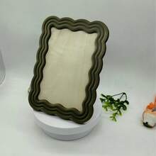 1pc Wavy Frame Resin Photo Frame 6/7 Inch Desktop Photo Frame, Cute Wavy Frame Design, Olive Green/Soft Pink/Bright Orange Color Options, Home Decor Photo Display Stand - A - View 8