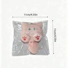 1个可爱卡通锌合金毛绒小猫玩偶挂件，适合挂在背包、钱包、钥匙链上装饰，是四季皆宜的精美礼物，也可作为汽车配件、包包挂件，充满哥特风和Y2K风格，是送给母亲、父亲、毕业生和老师的理想礼物。 - 彩色 - 查看 9