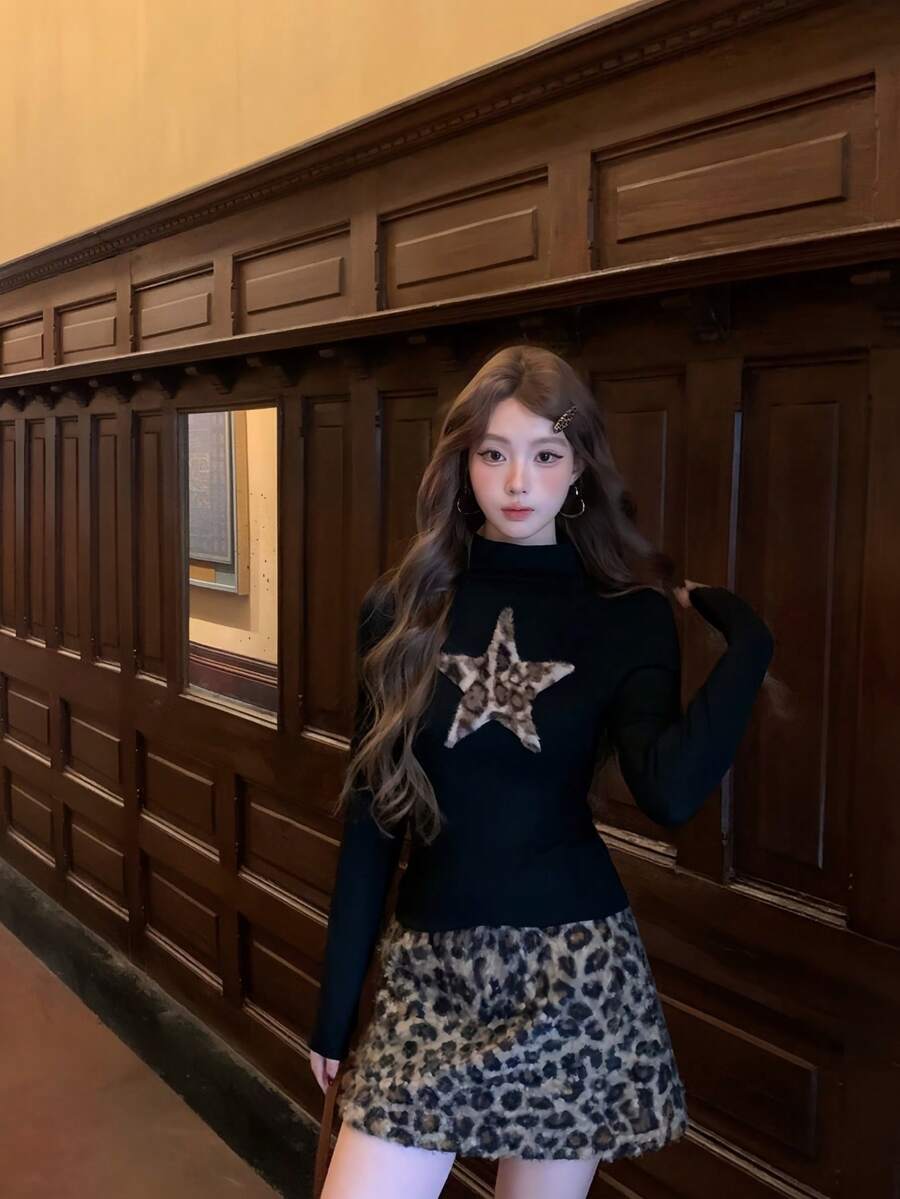 Women's American Hot Girl Leopard Print Star High Neck Slim Fit Ribbed Top, Retro Street Style, Suitable For Autumn Wear - Black - View 1