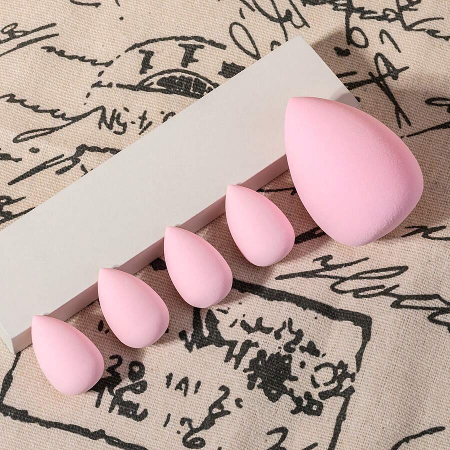 5件組氣墊化妝蛋套裝 多功能可重複使用粉撲 適用液態、乳霜、粉狀底妝 打造無瑕妝感 親膚柔軟PU材質 無香料 適合所有膚質 不吸粉 易清洗 專業化妝工具 - 彩色 - 查看 1