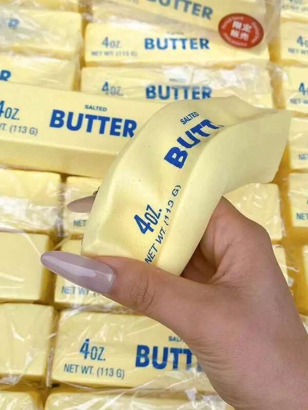 4pcs/1pc Soft Butter Cream Squeeze Toy, Creamy Scent - Features Slow Rebound Soft Texture. Made Of TPR Material, Can Be Used To Relieve Stress. Suitable For Office Relaxation, Home Entertainment And Anxiety Relief, Soft Squeeze Toy, Can Be Used As Home, Living Room Or Bedroom Decoration. Graduation Gift, Gift For Female And Male Friends, Also Can Be Used As Classroom Prize, Adult Party Small Gift, Birthday Gift Or Holiday Gift For Friends, Family, Best Friends Or Partners (Color May Vary Slightly)