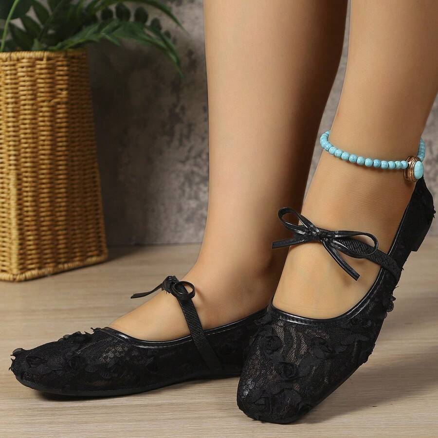Women's Breathable Hollow-Out 3D Floral Pattern Shallow Square Toe Flat Ballet Shoes, Daily Commute Summer Black Lace Mesh Material Granny Shoes - Black - View 1