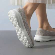 Skechers 女士立體蕾絲鏤空兩穿踩跟一腳蹬健步鞋透氣單鞋套腳休閒鞋 - 淺灰色 - 查看 4