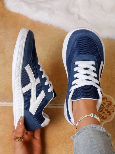 Women's Plus Size Wide Toe Box Casual Sports Shoes, Breathable Mesh & Striped Leather Patchwork, Fashion Versatile Lace-Up Sneakers