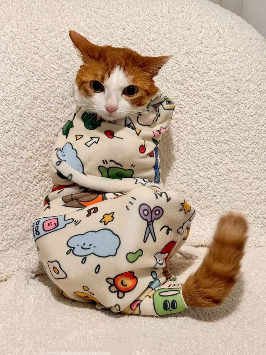 Pet Cat Grooming Wrap, With Fun Cartoon Design - Pet Protective Cover, Feeding, Anti-Scratch, Escape Protection, Soft, Comfortable And Easy To Clean, Suitable For Grooming, Ear Cleaning, Nail Trimming And Storage, Cleaning Pet Towel - White Cat With Blue Eyes Relaxing In A Comfortable Environment, Cat Grooming Cloth, Fun Design, Soft Fabric, Multi-Purpose No Battery Required