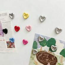 5/7pcs/Set Colorful Button Heart Fridge Magnets, Cute Decorative Fridge Magnets, Creative Gift For Kitchen, Whiteboard, Locker, Refrigerator And Home Decor - Style 1 - View 4