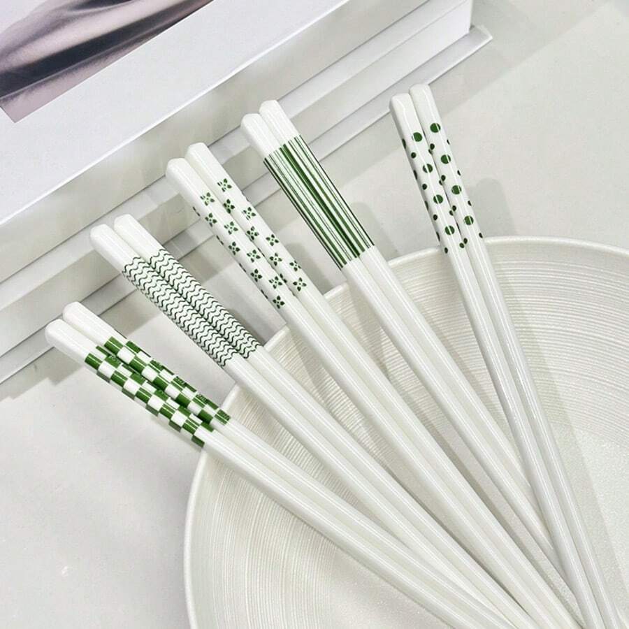 5/10 Pairs - Ceramic Chopsticks, Fresh Green Pattern, Minimalist And Elegant, Non-Slip, Heat-Resistant, Suitable For Home And Restaurant, Clean And Hygienic, Easy To Clean, Highly Attractive Tableware Accessory.