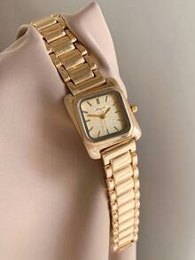 1pc Gold Asymmetrical Dial Women's Quartz Watch, Fashionable And Elegant, Suitable For Daily Wear, Also A Great Gift - Gold - View 9