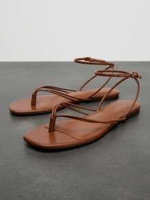 Sandal Jepit Datar Ujung Persegi dengan Tali Tipis Elegan Warna Cokelat Kopi Ukuran Plus untuk Wanita - Coklat - View 4