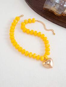 1 pieza Collar bohemio exagerado de cuentas de resina coloridas, collar corto con colgante de corazón dorado, collar elegante de moda con cuentas grandes para mujeres - Amarillo - Ver 3