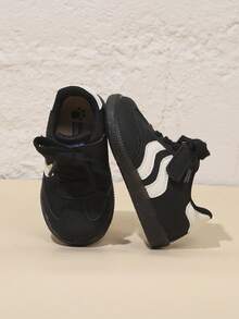 Sepatu Kasual Anak Unisex Motif Gelombang Warna Kontras dengan Sol Karet Tahan Aus, Sepatu Latihan Retro Harian untuk Pelajar - Hitam - View 1