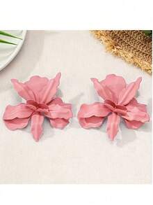 2025 New European And American Fashion Exaggerated Painted Petal Earrings - Hot Pink - View 19