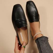 Women's Minimalist Solid Color Loafer Mule Shoes, Casual Commute Flat Closed-Toe Slip-On - Black - View 3