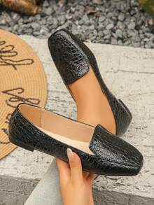 Plus Size 35-43 Spring/Autumn New Fashion Black Crocodile Embossed Square Toe Flat Ballet Pumps Daily Wear Low Vamp Black Strap Mary Jane Shoes Comfortable Women's Flat Shoes Elegant Women's Shoes All Season Shoes Ramadan Eid Al-Adha - Black Crocodile Pattern - View 3